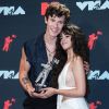 Shawn Mendes, Camila Cabello - Photocall des lauréats de la cérémonie des MTV Video Music Awards à Newark (New Jersey). Le 26 août 2019.