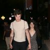 Exclusif - Shawn Mendes et sa compagne Camila Cabello sont allés dîner dans le restaurant Extra Virgin à West Hollywood, le 25 août 2019.