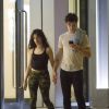 Exclusif - Shawn Mendes et sa compagne Camila Cabello échangent un baiser dans un bar de Montreal le 19 août 2019.