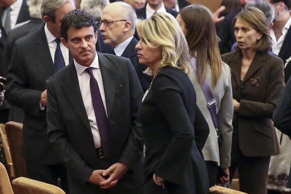 Manuel Valls et Susana Gallardo lors de la soirée des Prix du Royaume d'Espagne pour les entreprises (Premio Reino de España a la Trayectoria Empresarial) à l'école de commerce Institut d'études supérieures de commerce (IESE) de Barcelone, Espagne, le 25 février 2019.