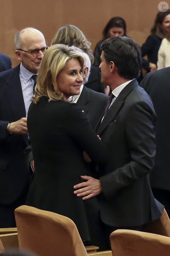 Manuel Valls et Susana Gallardo lors de la soirée des Prix du Royaume d'Espagne pour les entreprises (Premio Reino de España a la Trayectoria Empresarial) à l'école de commerce Institut d'études supérieures de commerce (IESE) de Barcelone, Espagne, le 25 février 2019.