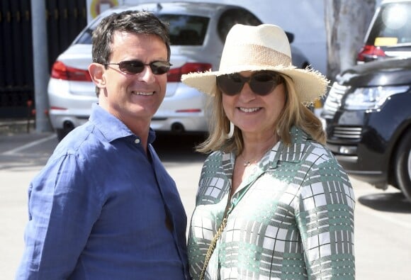 Exclusif - Manuel Valls et  Susana Gallardo sont allés dîner au restaurant où ils se sont rencontrés il y a 1 an à Marbella. Le couple a célébré l'anniversaire de leur rencontre.