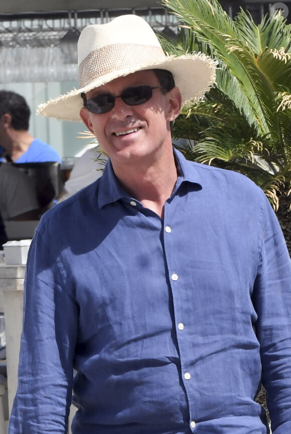 Exclusif - Manuel Valls et Susana Gallardo sont allés dîner au restaurant où ils se sont rencontrés il y a 1 an à Marbella. Le couple a célébré l'anniversaire de leur rencontre.