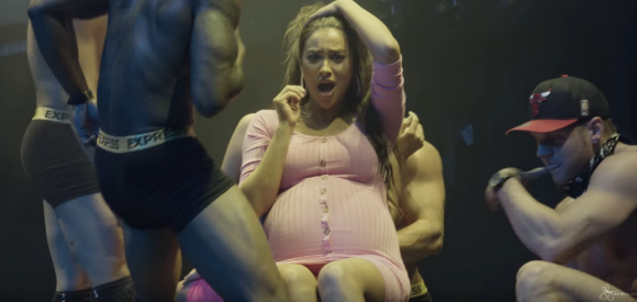 Shay Mitchell et son étrange baby shower dans un strip club- 19 septembre 2019.