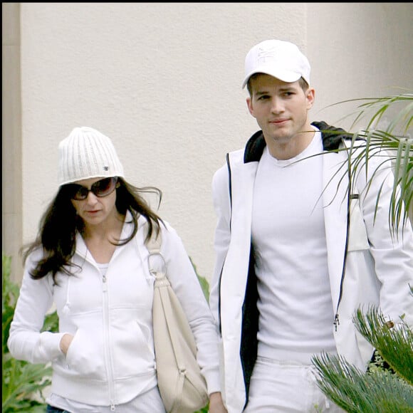 Demi Moore et Ashton Kutcher à Los Angeles en 2005.