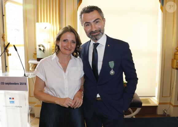 David Sinapian et sa femme Anne-Sophie Pic - Cérémonie de remise des insignes de Commandeur dans l'Ordre des Arts et des Lettres à Pierre Hermé et de Chevalier dans l'Ordre des Arts et des Lettres à David Sinapian au Ministère de la Culture à Paris, le 23 septembre 2019. © Marc Ausset-Lacroix/Bestimage