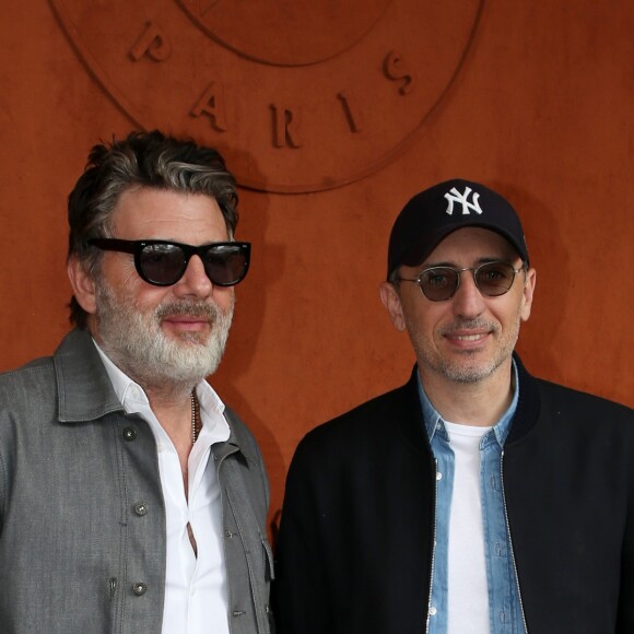 Philippe Lellouche et Gad Elmaleh au village lors des internationaux de tennis de Roland Garros à Paris, France, le 31 mai 2019. © Jacovides-Moreau/Bestimage