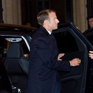 Le président Emmanuel Macron et sa femme Brigitte arrivent au domicile de Jacques Chirac à Paris le 26 septembre 2019. © JB Autissier / Panoramic / Bestimage