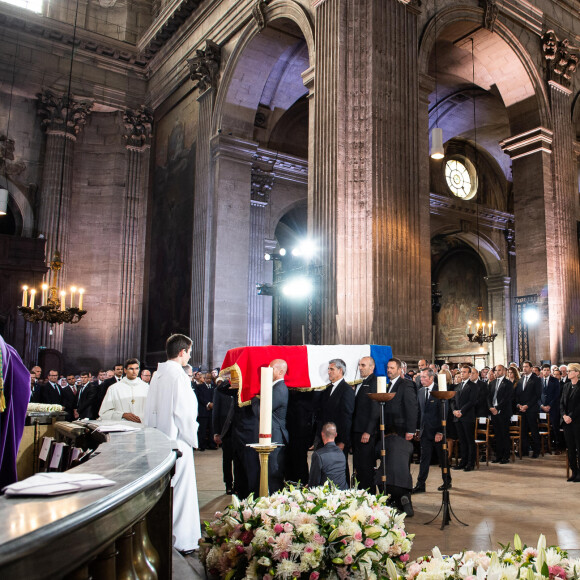 François Hollande, Carla Bruni-Sarkozy, Nicolas Sarkozy, Valery Giscard d'Estaing et sa femme Anne-Aymone , Richard Ferrand, Gérard Larcher, Édouard Philippe, Brigitte Macron et le président de la république Emmanuel Macron, Claude Chirac, son mari Frédéric Salat-Baroux, Martin Rey-Chirac et les enfants de Frédéric, Alexandre, Nicolas et Esther - Obsèques de Jacques Chirac en l'église Saint-Sulpice à Paris le 30 Septembre 2019. ©Eliot Blondet / Pool / Bestimage