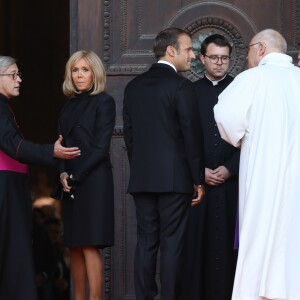 Monseigneur Michel Aupetit, Brigitte et Emmanuel Macron - Arrivées en l'église Saint-Sulpice pour les obsèques de l'ancien président de la République Jacques Chirac à Paris. Un service solennel sera présidé par le président de la République. Le 30 septembre 2019 © Stéphane Lemouton / Bestimage