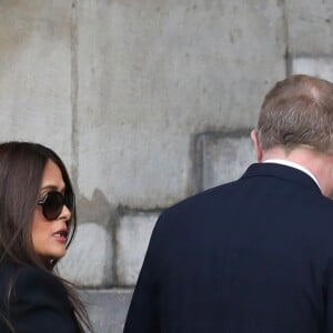 Salma Hayek et son mari François-Henri Pinault - Arrivées en l'église Saint-Sulpice pour les obsèques de l'ancien président de la République Jacques Chirac à Paris. Un service solennel sera présidé par le président de la République. Le 30 septembre 2019 © Stéphane Lemouton / Bestimage