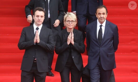 Martin Chirac, sa mère Claude Chirac et son mari Frédéric Salat-Baroux - Sorties des obsèques de l'ancien président de la République Jacques Chirac en l'église Saint-Sulpice à Paris. Le 30 septembre 2019 © Dominique Jacovides / Bestimage