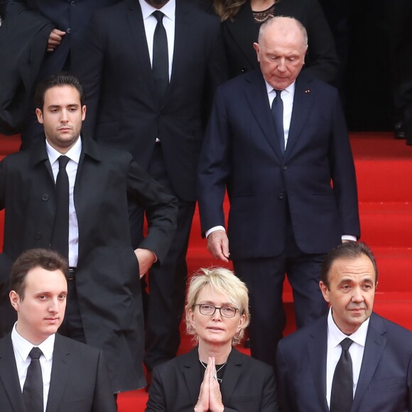 Alexandre Salat-Baroux, François Pinault, Martin Chirac, sa mère Claude Chirac et son mari Frédéric Salat-Baroux - Sorties des obsèques de l'ancien président de la République Jacques Chirac en l'église Saint-Sulpice à Paris. Le 30 septembre 2019 © Dominique Jacovides / Bestimage