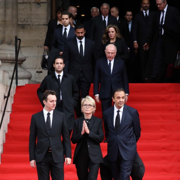 Nicolas Salat-Baroux, Alexandre Salat-Baroux, François Pinault, Martin Chirac, sa mère Claude Chirac et son mari Frédéric Salat-Baroux - Sorties des obsèques de l'ancien président de la République Jacques Chirac en l'église Saint-Sulpice à Paris. Le 30 septembre 2019 © Stéphane Lemouton / Bestimage