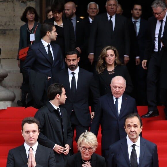 Nicolas Salat-Baroux, Alexandre Salat-Baroux, François Pinault, Martin Chirac, sa mère Claude Chirac et son mari Frédéric Salat-Baroux - Sorties des obsèques de l'ancien président de la République Jacques Chirac en l'église Saint-Sulpice à Paris. Le 30 septembre 2019 © Stéphane Lemouton / Bestimage