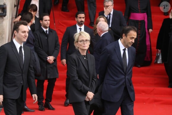 Martin Chirac, sa mère Claude Chirac et son mari Frédéric Salat-Baroux - Sorties des obsèques de l'ancien président de la République Jacques Chirac en l'église Saint-Sulpice à Paris. Le 30 septembre 2019 © Dominique Jacovides / Bestimage