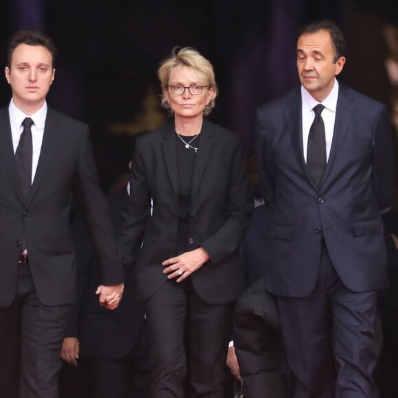 Martin Chirac, sa mère Claude Chirac et son mari Frédéric Salat-Baroux - Sorties des obsèques de l'ancien président de la République Jacques Chirac en l'église Saint-Sulpice à Paris. Le 30 septembre 2019 © Dominique Jacovides / Bestimage