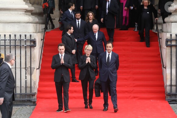 Alexandre Salat-Baroux, François Pinault, Martin Chirac, sa mère Claude Chirac et son mari Frédéric Salat-Baroux - Sorties des obsèques de l'ancien président de la République Jacques Chirac en l'église Saint-Sulpice à Paris. Le 30 septembre 2019 © Dominique Jacovides / Bestimage