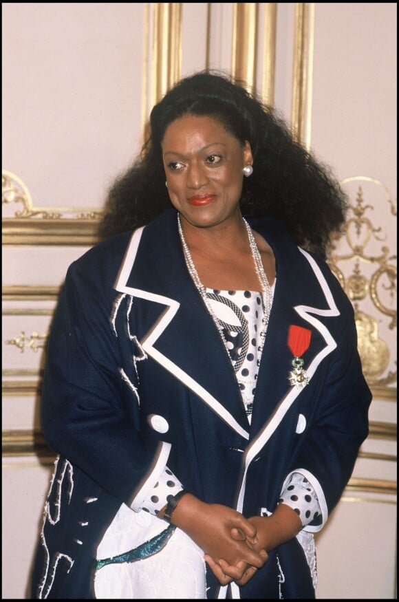 Archives- Jessye Norman à Paris en 1986- Cérémonie de remise de la Légion d'Honneur. 