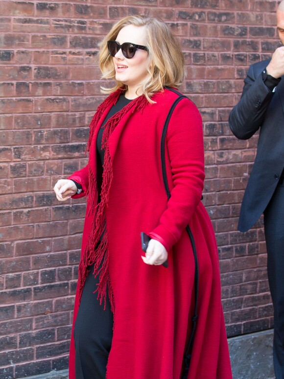 La chanteuse Adele va faire la balance avant son concert à New York, le 20 novembre 2015.