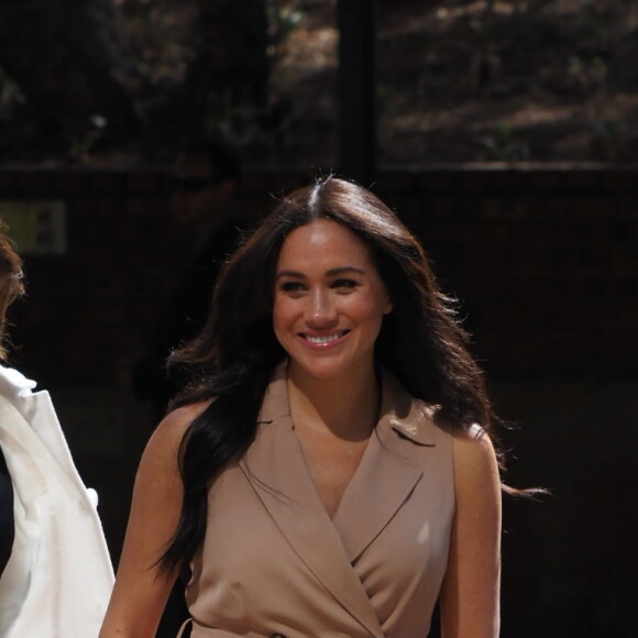 Meghan Markle, duchesse de Sussex, se rend à l'Université de Johannesburg où elle a participé à une table ronde avec l'Association des universités du Commonwealth, dont elle est la marraine. Johannesburg, Afrique du Sud, le 1er octobre 2019.