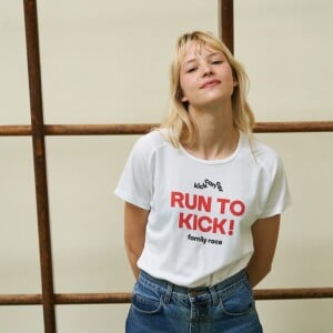 La chanteuse Angèle s'investit dans l'association KickCancer pour l'évènement "Run Don't Cry", une course familiale organisée pour une levée de fonds pour la recherche contre le cancer chez l'enfant. Ixelles, le 27 mai 2019.