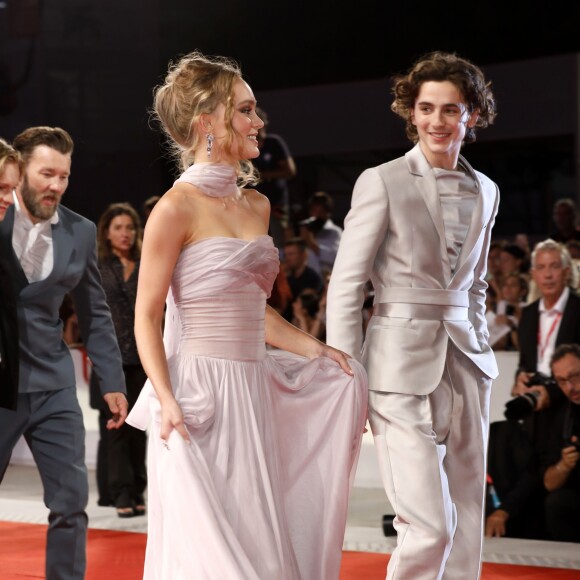 Lily-Rose Depp et Timothée Chalamet sur le tapis rouge du film "The King" lors du 76ème festival international du film de Venise, la Mostra, le 2 septembre 2019. © Future-Image via ZUMA Press/Bestimage