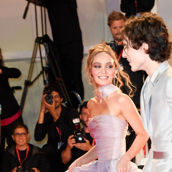 Lily-Rose Depp et Timothée Chalamet sur le tapis rouge du film "The King" lors du 76ème festival international du film de Venise, la Mostra, le 2 septembre 2019. © Future-Image via ZUMA Press/Bestimage