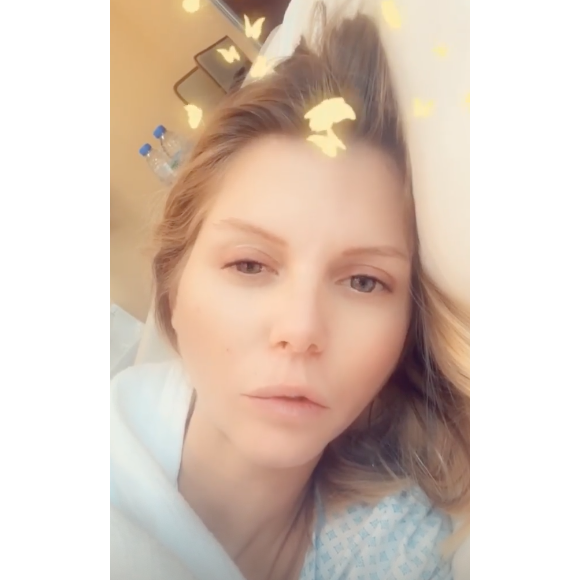 Jessica Thivenin qui est enceinte de son premier enfant a dû subir un cerclage afin que sa grossesse aille à son terme. Juin 2019.