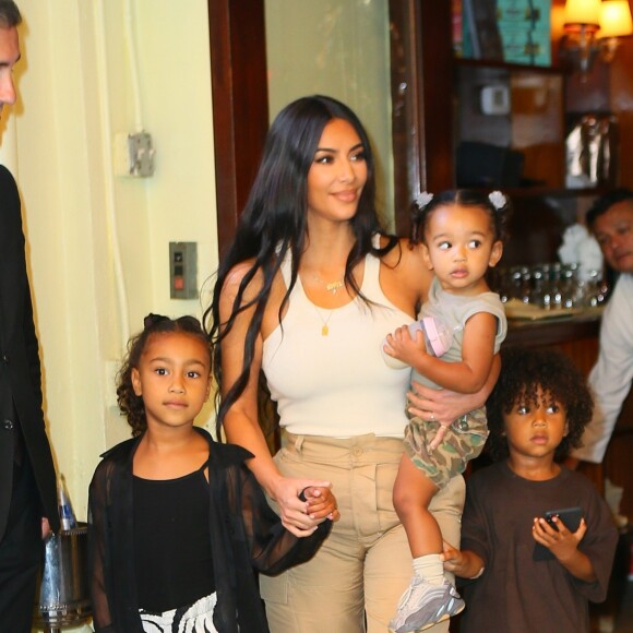 Kim Kardashian est allée assister avec ses enfants Saint West, North West et Chicago West à la messe dominicale de son mari K. West à New York, le 29 septembre 2019