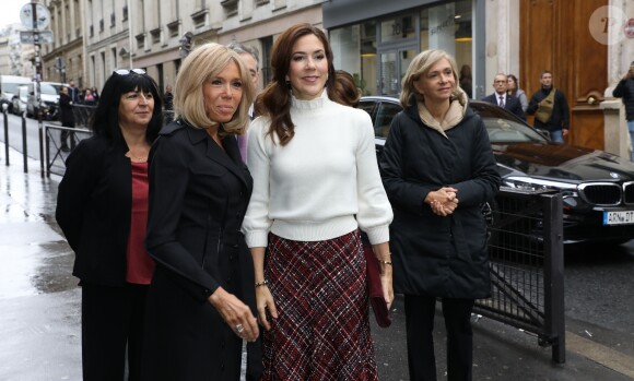 Brigitte Macron, la princesse Mary de Danemark et Valérie Pécresse visitent la cité scolaire Alphonse de Lamartine à Paris le 9 octobre 2019. © Dominique Jacovides/Bestimage