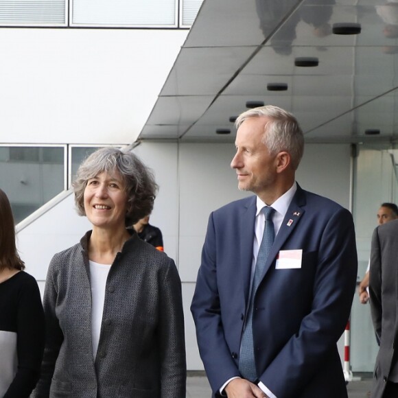 La princesse Mary de Danemark visite l'Hôpital européen Georges-Pompidou AP-HP à Paris le 7 Octobre 2019. © Dominique Jacovides / Bestimage