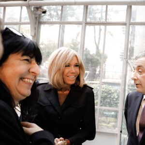 Brigitte Macron lors de la visite de la cité scolaire Alphonse de Lamartine à Paris le 9 octobre 2019. © Hamilton / Pool / Bestimage
