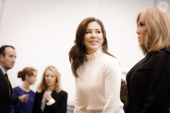 Brigitte Macron, la princesse Mary de Danemark lors de la visite de la cité scolaire Alphonse de Lamartine à Paris le 9 octobre 2019. © Hamilton / Pool / Bestimage