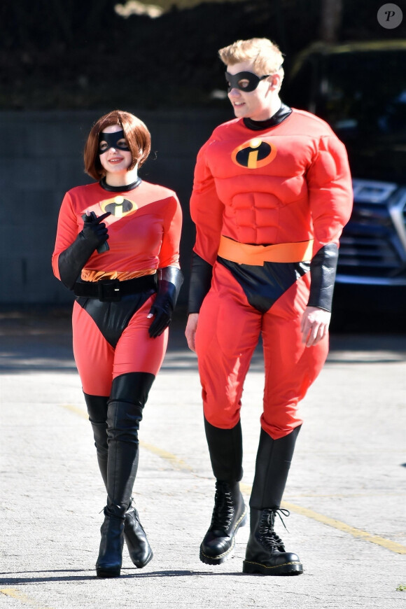 Exclusif - Ariel Winter et son compagnon Levi Meaden se rendent déguisés en The Incredibles à une fête privée pour Halloween à Los Angeles, le 27 octobre 2018