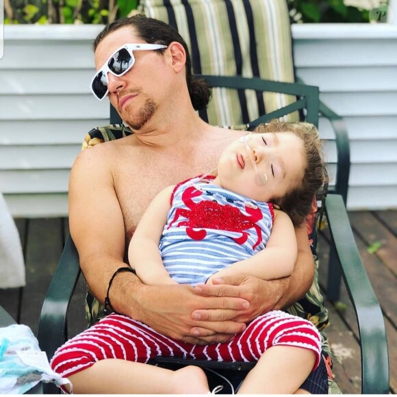 Le comédien américain Miguel Cervantes raconte la maladie de sa petite fille Adelaide (3 ans) à People, le 11 octobre 2019.