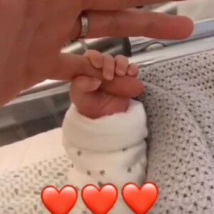 Nabilla et Thomas parents : les premières visites à la maternité le 13 octobre 2019.