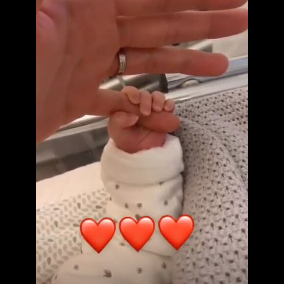 Nabilla et Thomas parents : les premières visites à la maternité le 13 octobre 2019.