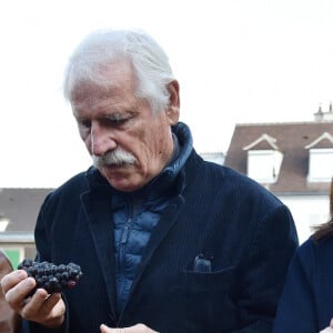 Sophie Mounicot, Yann Arthus-Bertrand et Anne Hidalgo - Vendanges des vignes du Clos Montmartre à Paris le 12 octobre 2019. © Giancarlo Gorassini/Bestimage