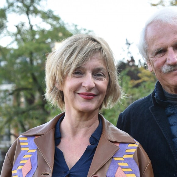 Yann Arthus-Bertrand et Sophie Mounicot (Parrain et marraine de la fête des Vendanges de Montmartre) - Vendanges des vignes du Clos Montmartre à Paris le 12 octobre 2019. © Giancarlo Gorassini/Bestimage