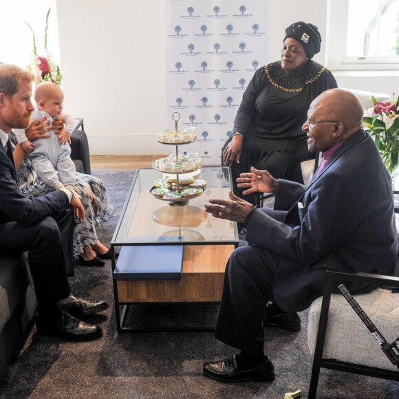 Le prince Harry, duc de Sussex, et Meghan Markle, duchesse de Sussex, avec leur fils Archie ont rencontré l'archevêque Desmond Tutu et sa femme à Cape Town, Afrique du Sud. Le 25 septembre 2019