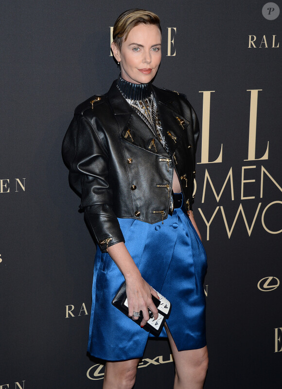 Charlize Theron lors de la soirée ELLE Women In Hollywood à l'hôtel Four Seasons à Beverly Hills, le 14 octobre 2019.