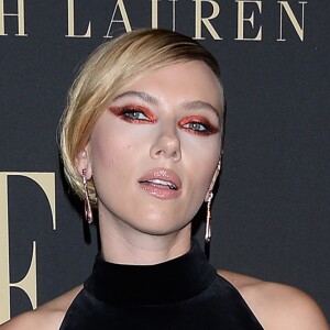 Scarlett Johansson lors de la soirée ELLE Women In Hollywood à l'hôtel Four Seasons à Beverly Hills, le 14 octobre 2019.