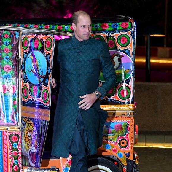 Le prince William, duc de Cambridge - Le duc et la duchesse de Cambridge arrivent à une réception en leur honneur donnée par le haut commissaire britannique au Pakistan , à Islamabad le 15 octobre 2019.