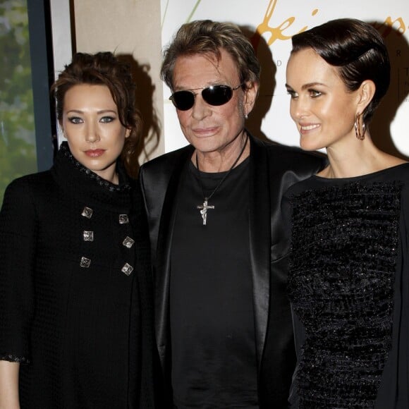 Exclusif - Laura Smet, Johnny Hallyday et Laeticia Hallyday - Vente aux enchères des poupées "Frimousses des créateurs" au profit de l'Unicef à l'hôtel des ventes Drouot, à Paris, le 13 décembre 2011.