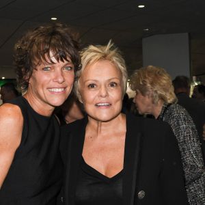 Anne Le Nen et sa compagne Muriel Robin - Générale du nouveau spectacle "Muriel Robin et Pof !" au Palais des Sports à Paris le 3 octobre 2019. © Coadic Guirec/Bestimage