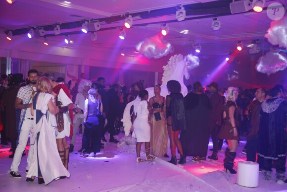 Illustration - Soirée "Bal Masqué" pour le 40ème anniversaire de la société Dorcel au Pavillon d'Armenonville à Paris, le 18 octobre 2019. © Christophe Aubert via Bestimage