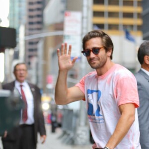 Exclusif - Jake Gyllenhaal arrive dans les studios de l'émission "The Late Show With Stephen Colbert" à New York le 22 juillet 2019.