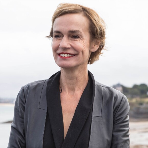 Sandrine Bonnaire, présidente du jury - Photocall du jury du 30ème Festival du Film de Dinard. Le 26 septembre 2019. © Jérémy Melloul / Bestimage