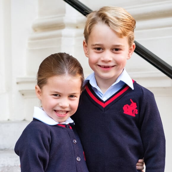 Le prince George de Cambridge et sa soeur La princesse Charlotte de Cambridge, première journée à l'école Thomas's Battersea, Londres le 5 septembre 2019.